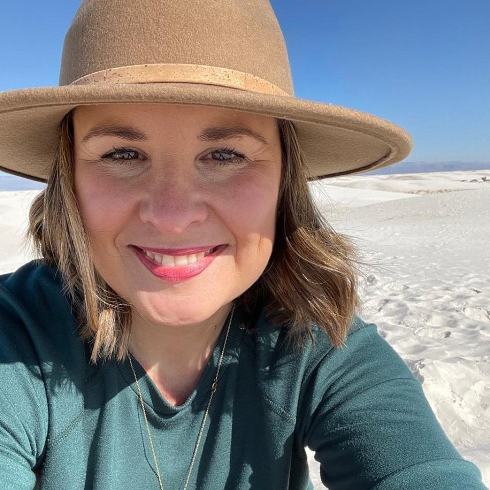 Meet your Posher, Leigh